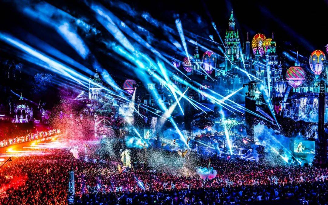 百威 x Tomorrowland，用电音节撬动年轻圈层-9.jpeg